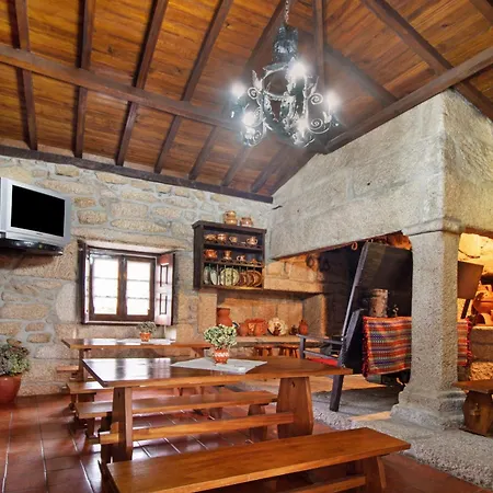 Casa Do Adro Do Semesterbostad Soajo