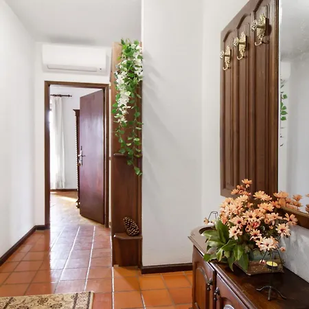 Casa Do Adro Do سواجو