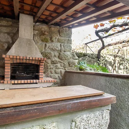 بيت للعطل Casa Do Adro Do *