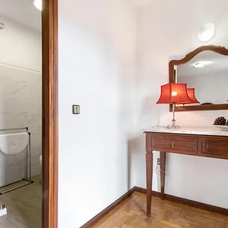 Casa Do Adro Do سواجو