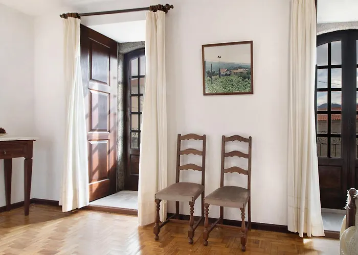 Дом отдыха Casa Do Adro Do Суажу