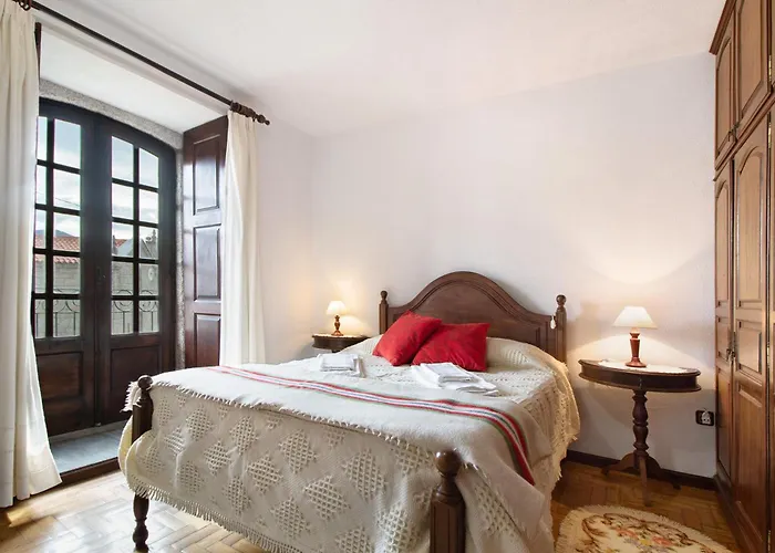 Casa Do Adro Do Суажу